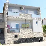 Mateo Διαμέρισμα
